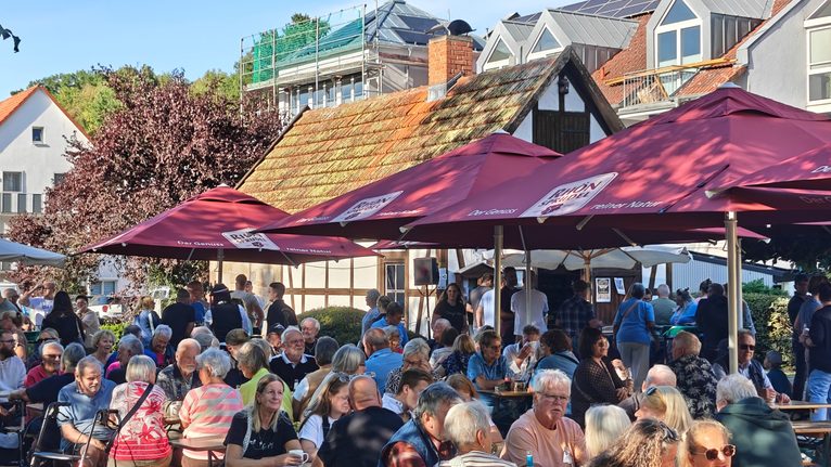 ☀️ Backhausfest 2026 – voller Backofen, volle Bänke und beste Stimmung! 🥨🍰🚻